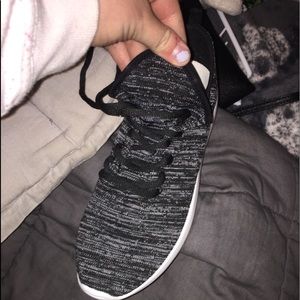 never worn SO COMFY forever shoes